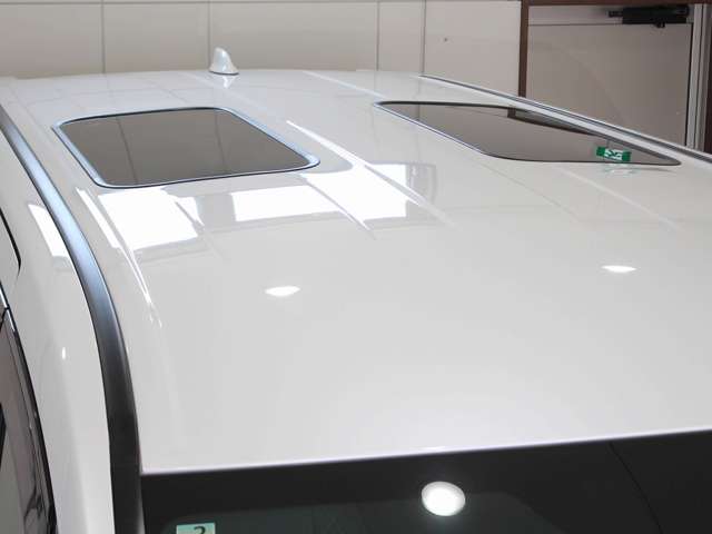 トヨタ ヴェルファイア　ハイブリッド ハイブリッド ２．５ Ｚプレミア Ｅ－ＦＯＵＲ ４ＷＤ R7年 (四国) 99