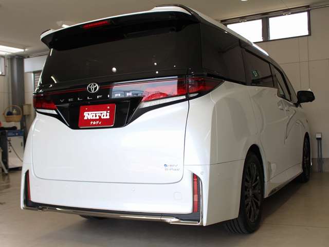 トヨタ ヴェルファイア　ハイブリッド ハイブリッド ２．５ Ｚプレミア Ｅ－ＦＯＵＲ ４ＷＤ R7年 (四国) 99