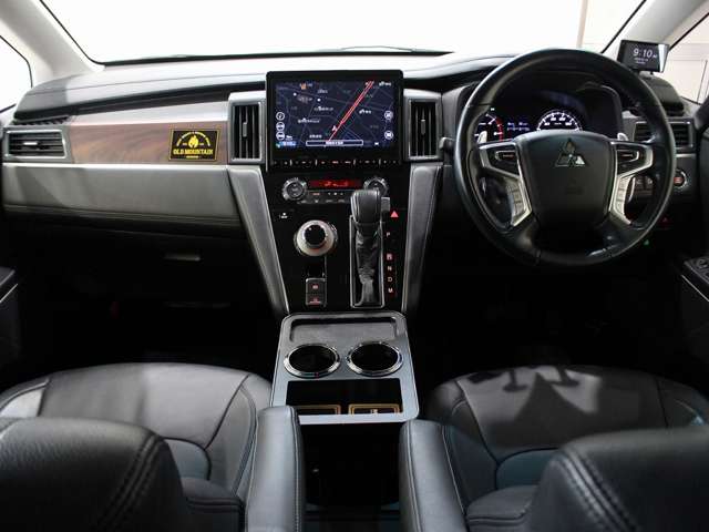 三菱 デリカ　Ｄ：５ ２．２ Ｐ ディーゼルターボ ４ＷＤ R1年 (四国) 99