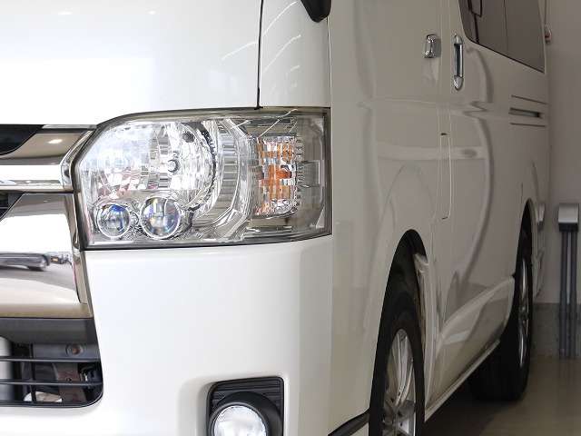 トヨタ ハイエースバン ３．０ スーパーＧＬ ロング ディーゼルターボ H27年 (四国) 99