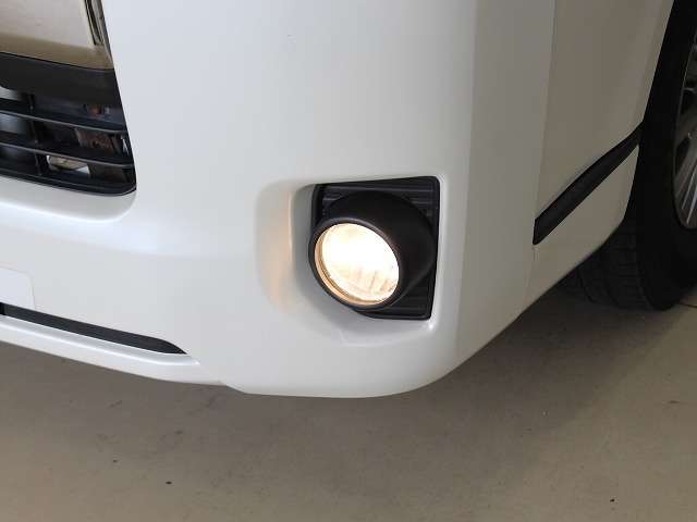 トヨタ ハイエースバン ３．０ スーパーＧＬ ロング ディーゼルターボ H27年 (四国) 99
