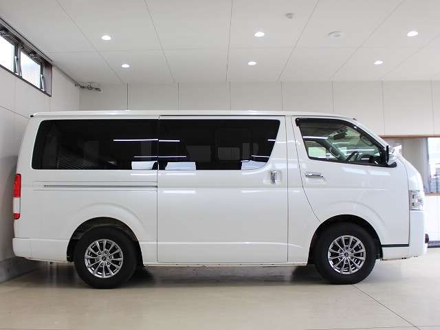 トヨタ ハイエースバン ３．０ スーパーＧＬ ロング ディーゼルターボ H27年 (四国) 99