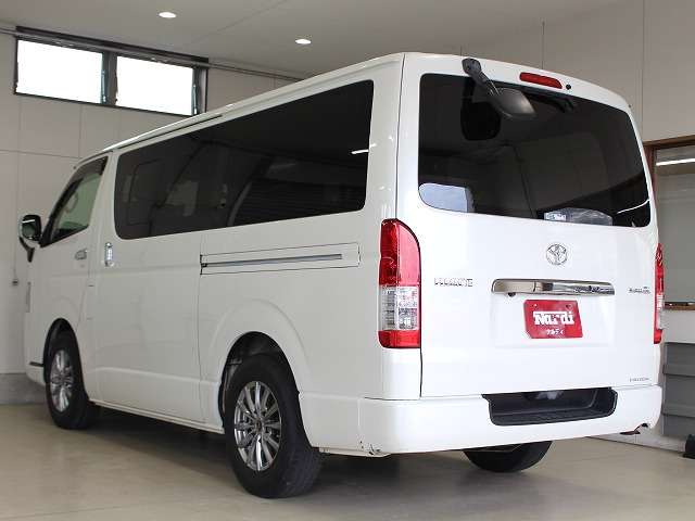 トヨタ ハイエースバン ３．０ スーパーＧＬ ロング ディーゼルターボ H27年 (四国) 99