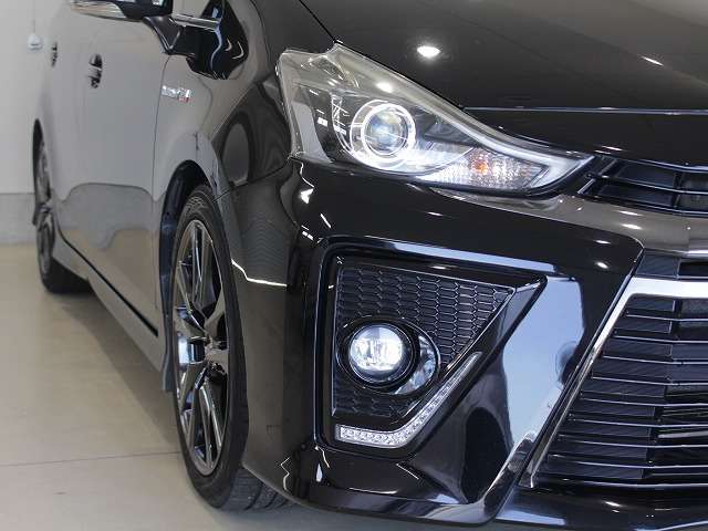 トヨタ プリウスΑ １．８ Ｓ ツーリングセレクション Ｇ'Ｓ H27年 (四国) 99