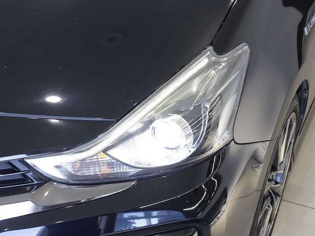 トヨタ プリウスΑ １．８ Ｓ ツーリングセレクション Ｇ'Ｓ H27年 (四国) 99