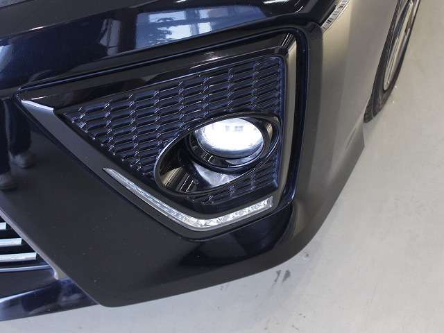 トヨタ プリウスΑ １．８ Ｓ ツーリングセレクション Ｇ'Ｓ H27年 (四国) 99