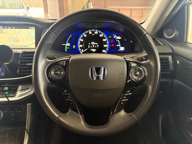 ホンダ アコード　ハイブリッド ２．０ ＬＸ H26年 (九州・沖縄) 99