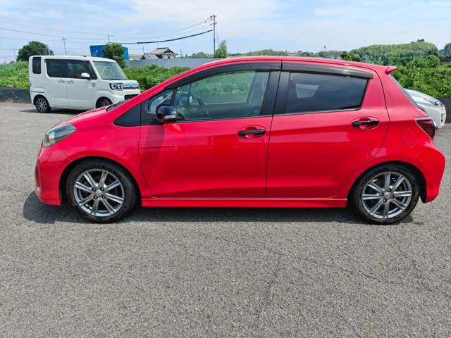 トヨタ ヴィッツ １．５ ＲＳ H23年 (近畿) 99