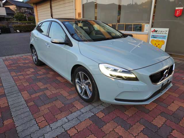 ボルボ Ｖ４０ Ｄ４ アマゾンブルー エディション ディーゼルターボ H29年 (関東) 99