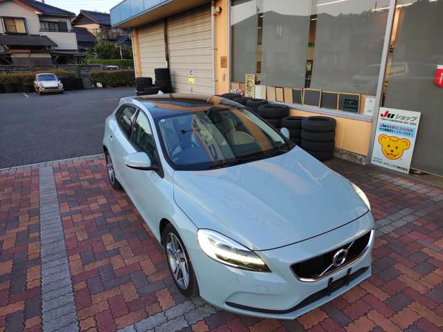 ボルボ Ｖ４０ Ｄ４ アマゾンブルー エディション ディーゼルターボ H29年 (関東) 99