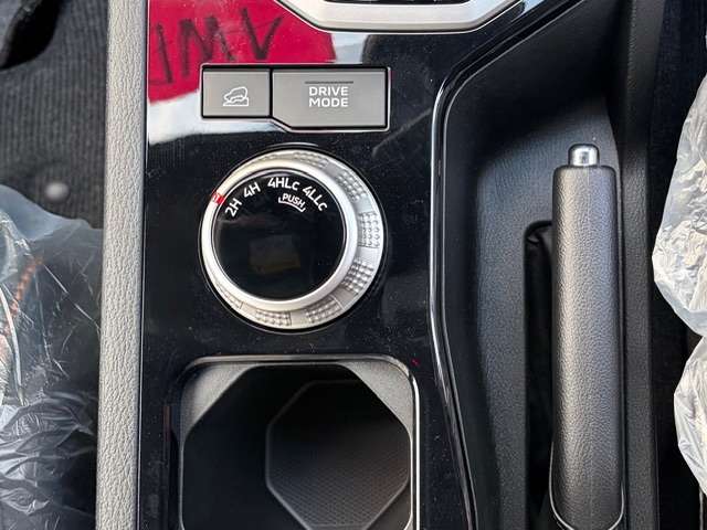 三菱 トライトン ２．４ ＧＳＲ ディーゼルターボ ４ＷＤ R7年 (甲信越・北陸) 99