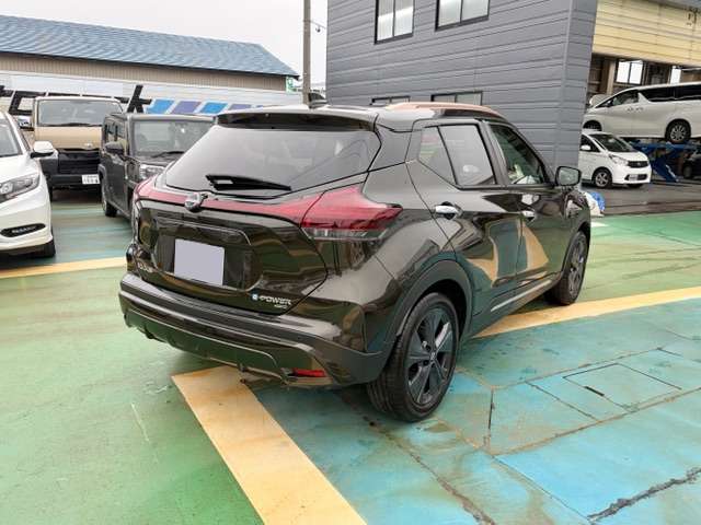 日産 キックス １．２ Ｘ ＦＯＵＲ ９０周年記念車 （Ｅ－ＰＯＷＥＲ） ４ＷＤ R7年 (甲信越・北陸) 99