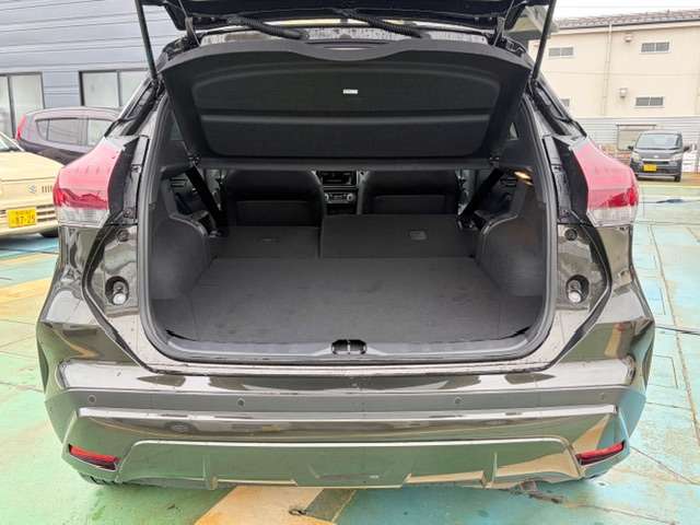 日産 キックス １．２ Ｘ ＦＯＵＲ ９０周年記念車 （Ｅ－ＰＯＷＥＲ） ４ＷＤ R7年 (甲信越・北陸) 99
