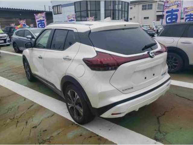 日産 キックス １．２ Ｘ ＦＯＵＲ スタイルエディション（Ｅ－ＰＯＷＥＲ） ４ＷＤ R5年 (甲信越・北陸) 99