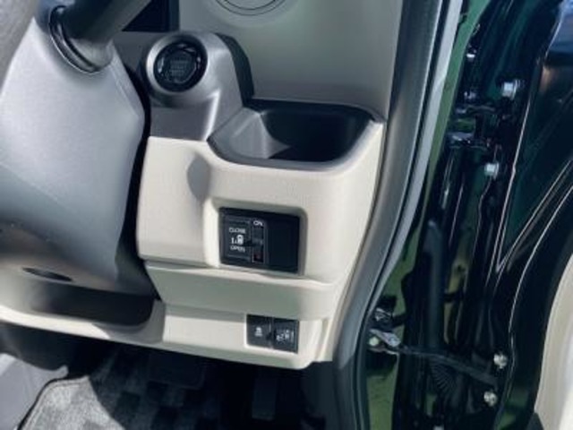 ホンダ Ｎ　ＢＯＸ ６６０ ４ＷＤ R6年 (甲信越・北陸) 99
