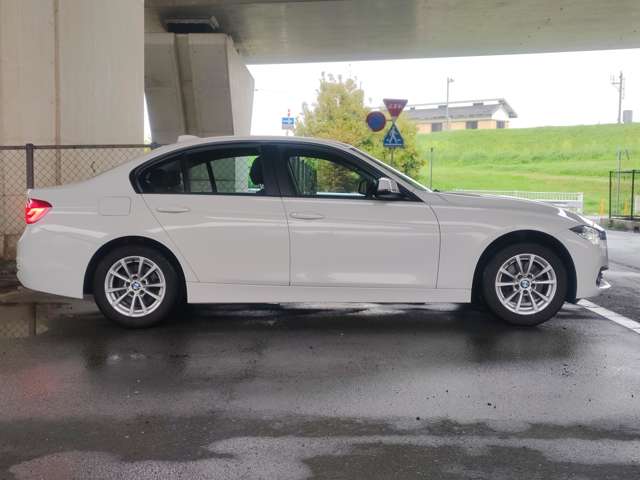 ＢＭＷ ３シリーズ ３２０ｄ H29年 (近畿) 99