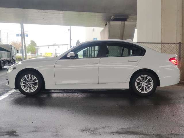 ＢＭＷ ３シリーズ ３２０ｄ H29年 (近畿) 99