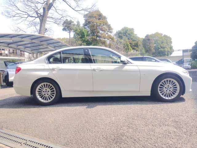 ＢＭＷ ３シリーズ ３２０ｄ　ブルーパフォーマンス　ラグジュアリー H25年 (近畿) 99