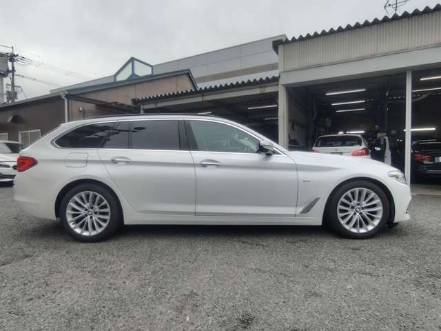 ＢＭＷ ５シリーズ ５２３Ｄ ラグジュアリー ディーゼルターボ H29年 (近畿) 99