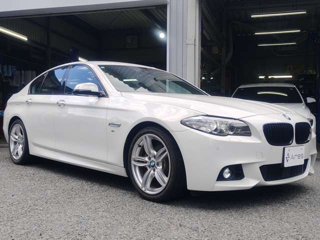 ＢＭＷ ５シリーズ ５２３ｉ　Ｍスポーツ　ザ　ピーク H29年 (近畿) 99