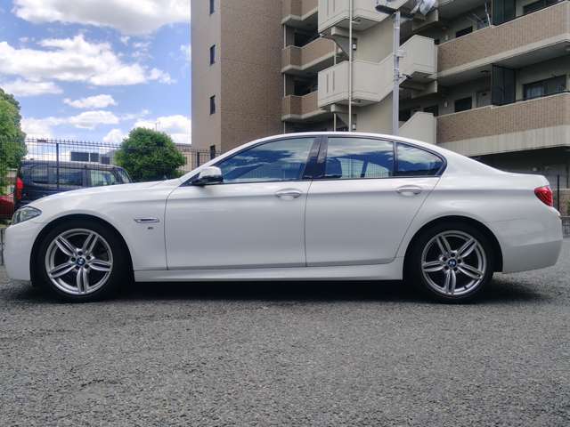 ＢＭＷ ５シリーズ ５２３ｉ　Ｍスポーツ　ザ　ピーク H29年 (近畿) 99