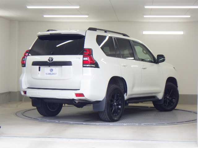 トヨタ ランドクルーザープラド ２．８ ＴＸ Ｌパッケージ マットブラック エディション ディーゼルターボ ４ＷＤ R5年 (九州・沖縄) 99