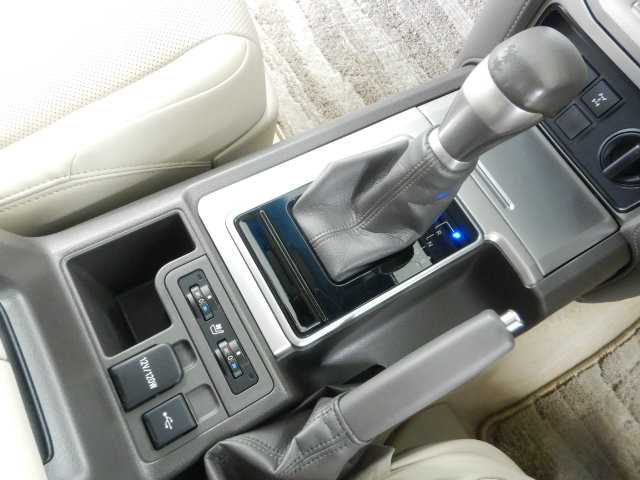 トヨタ ランドクルーザープラド ２．８ ＴＸ Ｌパッケージ マットブラック エディション ディーゼルターボ ４ＷＤ R5年 (九州・沖縄) 99