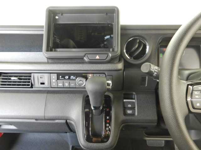 ホンダ Ｎ　ＢＯＸ カスタム ６６０ R7年 (九州・沖縄) 99