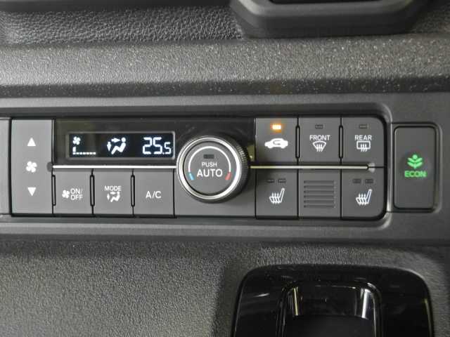 ホンダ Ｎ　ＢＯＸ カスタム ６６０ R7年 (九州・沖縄) 99