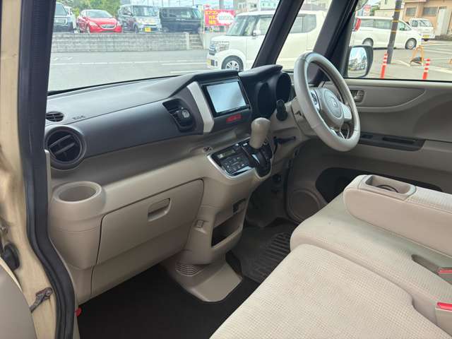 ホンダ Ｎ　ＢＯＸ ６６０ Ｇ Ｌパッケージ H27年 (九州・沖縄) 99