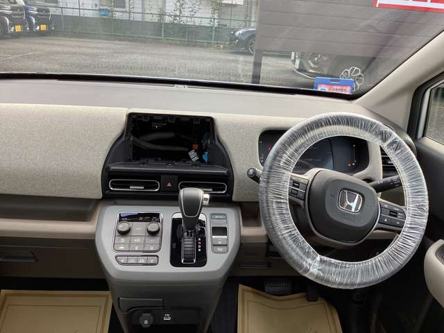 ホンダ フリード　ハイブリッド １．５ Ｅ：ＨＥＶ エアー ＥＸ R8年 (関東) 99