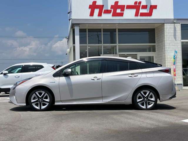 トヨタ プリウス １．８ Ｓ ツーリングセレクション H28年 (四国) 99