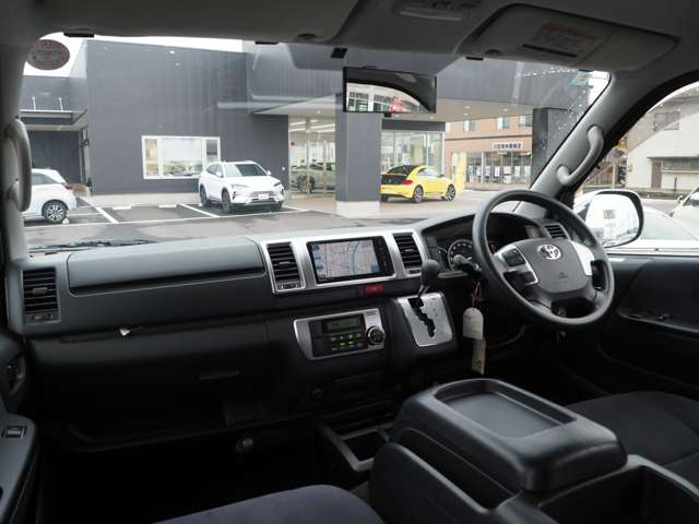 トヨタ ハイエースバン ３．０ スーパーＧＬ ロング ディーゼルターボ ４ＷＤ H26年 () 99
