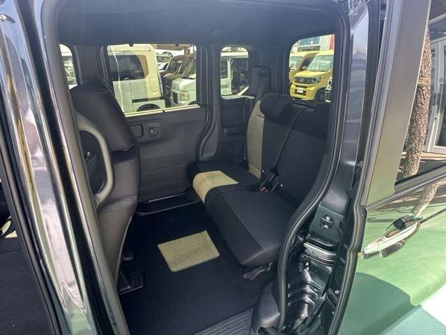 ホンダ Ｎ　ＢＯＸ カスタム ６６０ R8年 (東海) 99