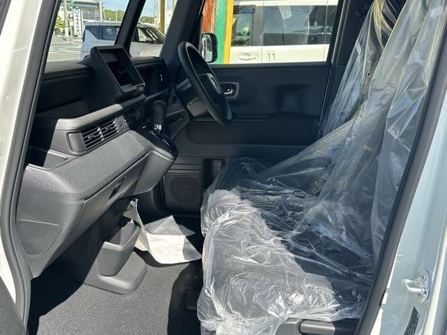 ホンダ Ｎ　ＢＯＸ カスタム ６６０ R8年 (東海) 99
