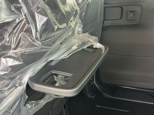 ホンダ Ｎ　ＢＯＸ カスタム ６６０ R8年 (東海) 99