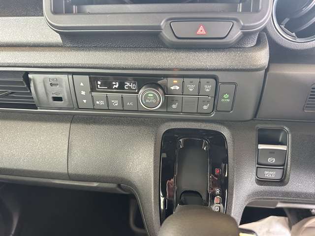 ホンダ Ｎ　ＢＯＸ カスタム ６６０ R8年 (東海) 99