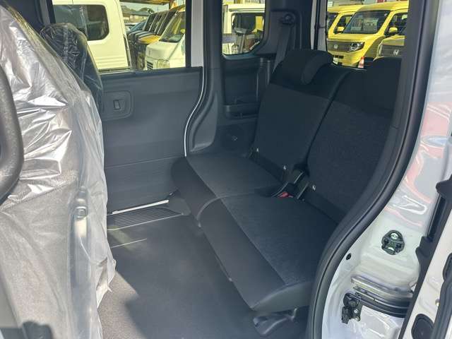 ホンダ Ｎ　ＢＯＸ カスタム ６６０ R8年 (東海) 99