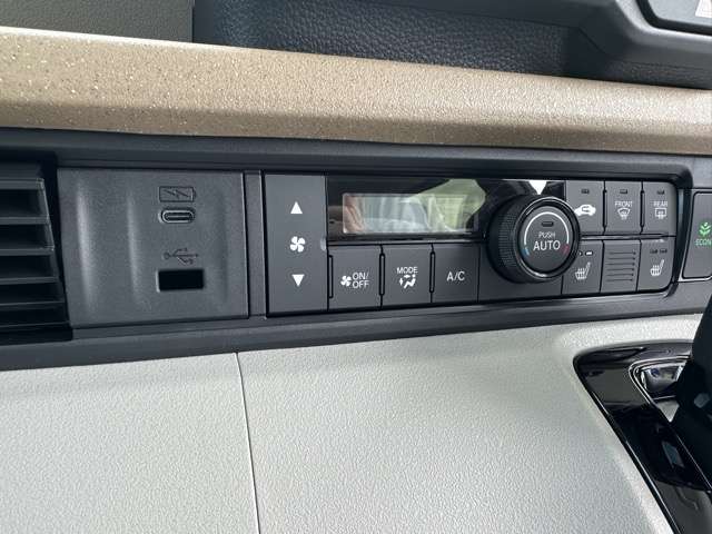 ホンダ Ｎ　ＢＯＸ ６６０ ファッションスタイル モノトーン R8年 (東海) 99