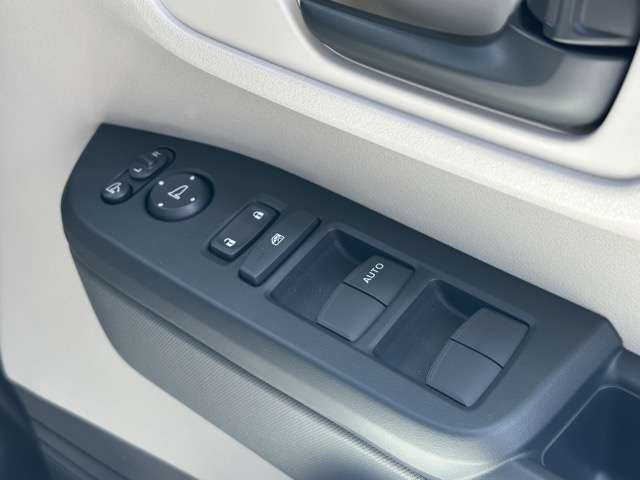 ホンダ Ｎ　ＢＯＸ ６６０ ファッションスタイル ２トーン R8年 (東海) 99