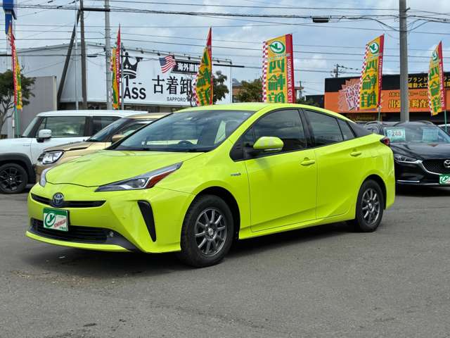 トヨタ プリウス １．８ Ｓ Ｅ－ＦＯＵＲ ４ＷＤ R1年 (北海道) 99
