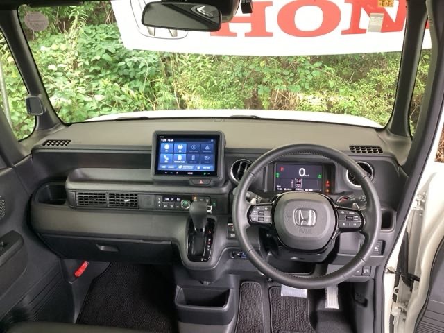 ホンダ Ｎ　ＢＯＸ カスタム ６６０ ターボ R5年 (九州・沖縄) 99