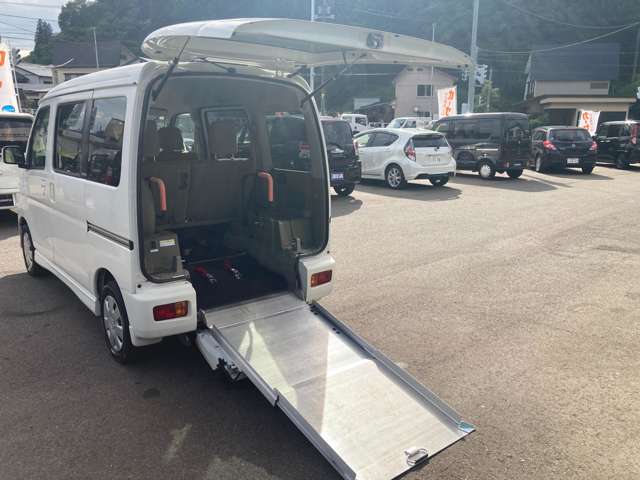 ダイハツ アトレーワゴン ６６０ フレンドシップ スローパー リヤシート付仕様 ４ＷＤ H25年 (東北) 99