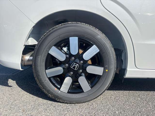 ホンダ フリード　ハイブリッド １．５ Ｅ：ＨＥＶ エアー ＥＸ R7年 (関東) 99