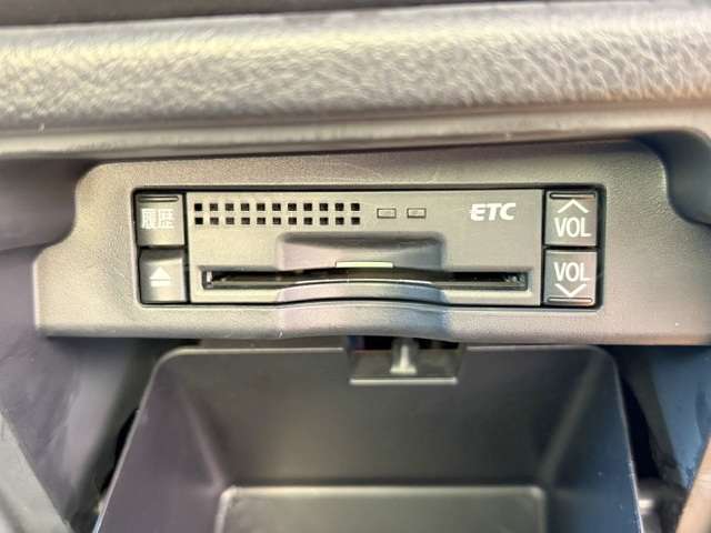 トヨタ ヴォクシー ２．０ ＺＳ 煌ＩＩ H24年 (関東) 99