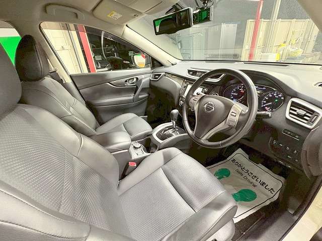 日産 エクストレイル　ハイブリッド ２．０ ２０Ｘ ハイブリッド エマージェンシーブレーキパッケージ ４ＷＤ H29年 (関東) 99
