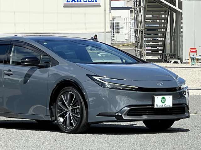 トヨタ プリウス ２．０ Ｚ R5年 (近畿) 99