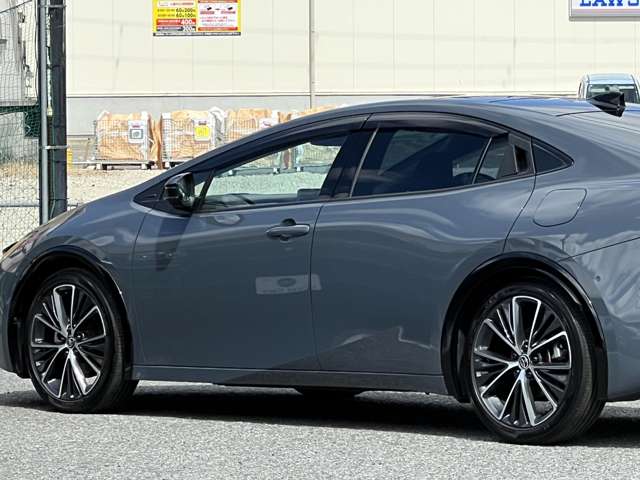 トヨタ プリウス ２．０ Ｚ R5年 (近畿) 99