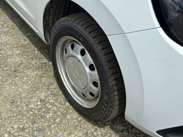 ホンダ フィット　ハイブリッド １．５ Ｅ：ＨＥＶ ベーシック ４ＷＤ R3年 (東北) 99