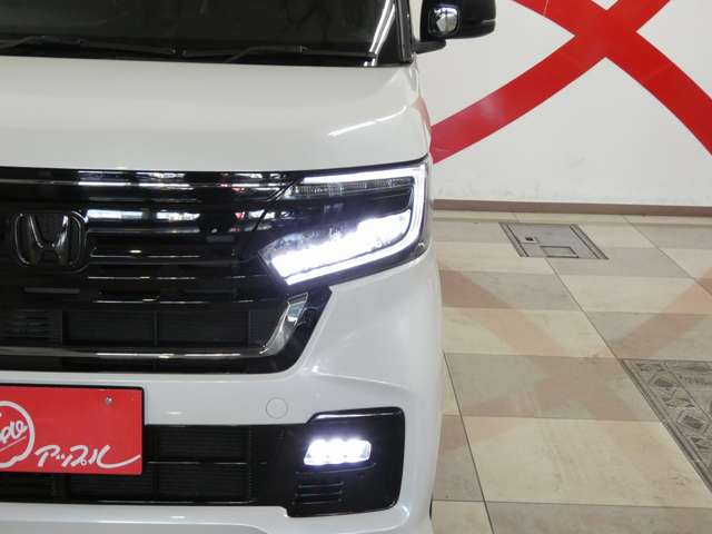 ホンダ Ｎ　ＢＯＸ カスタム ６６０ Ｌ ターボ スタイルプラス ブラック ４ＷＤ R4年 (東北) 99